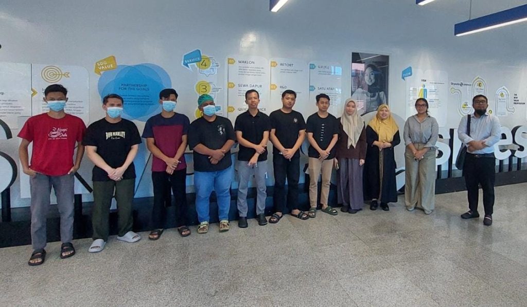 Auditor Halal LPH HAI bersama team management Auditor HAI